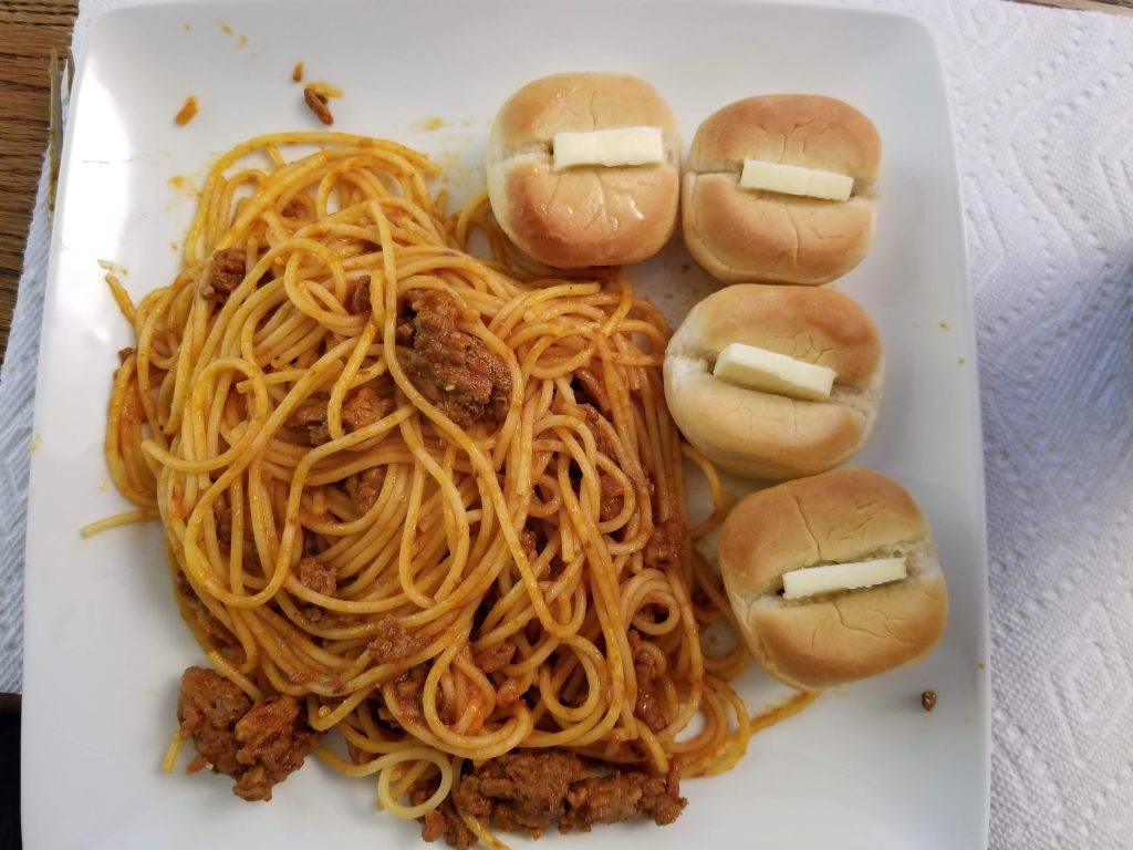 spaghetti - rolls